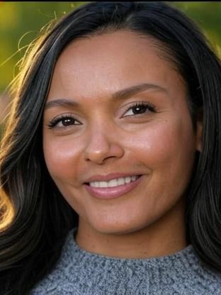 Person who looks like Michelle Keegan