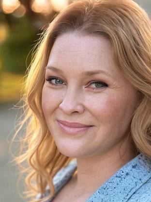 Person who looks like Angela Kinsey