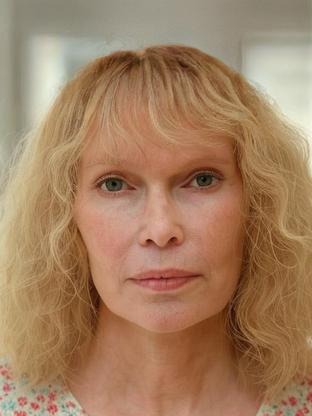 Person who looks like Victoria Tennant