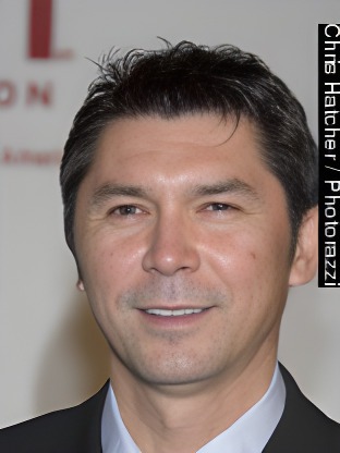 Person who looks like Ian Anthony Dale