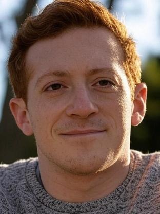 Person who looks like Christopher Mintz-Plasse