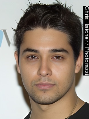 Person who looks like Utkarsh Ambudkar