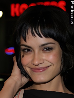 Person who looks like Olga Kurylenko