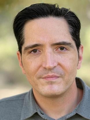 Person who looks like Michael Nouri