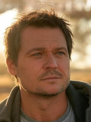 Person who looks like Marc Blucas