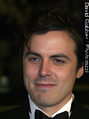 Person who looks like Stephen Amell