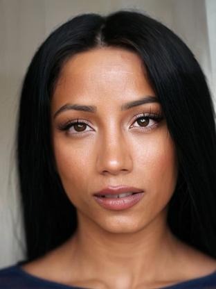 Person who looks like Nicole Scherzinger
