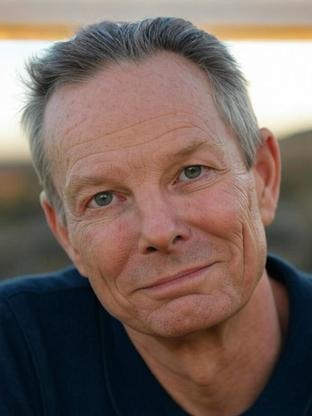Person who looks like Martin Clunes