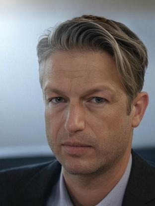 Person who looks like Vincent Cassel