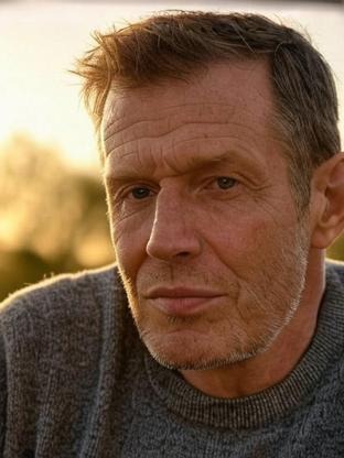 Person who looks like Leonard Nimoy