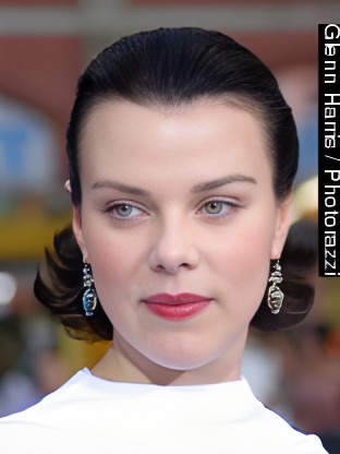 Person who looks like Siobhan Fallon Hogan
