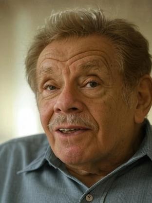 Person who looks like Desi Arnaz
