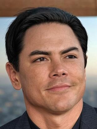 Person who looks like Grant Gustin