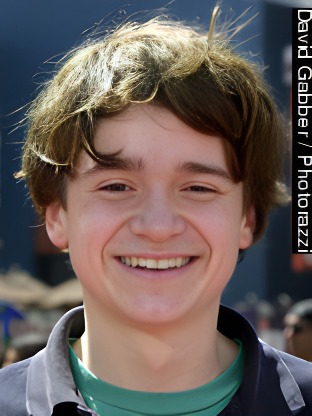 Person who looks like Alex Hirsch