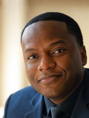 Person who looks like David Oyelowo