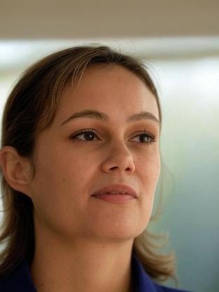 Person who looks like Olga Kurylenko