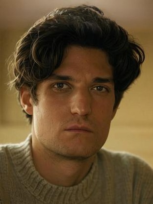 Person who looks like Mathew Baynton