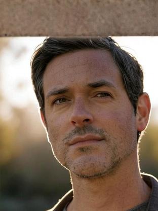 Person who looks like Billy Campbell
