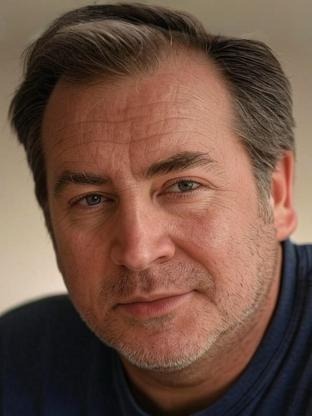 Person who looks like D.B. Sweeney