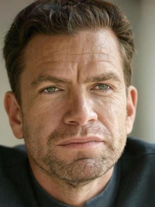 Person who looks like Manu Bennett
