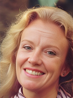 Person who looks like Celia Weston