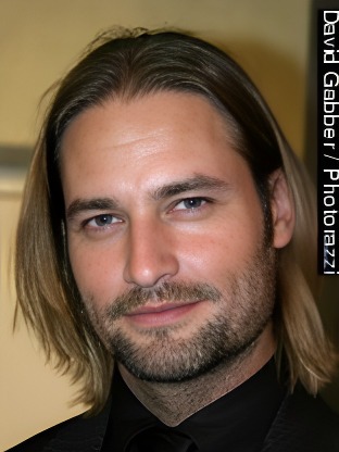 Person who looks like Victor Webster