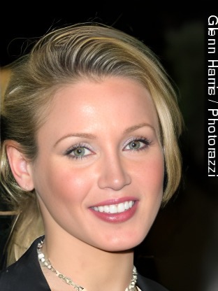 Person who looks like Monica Potter