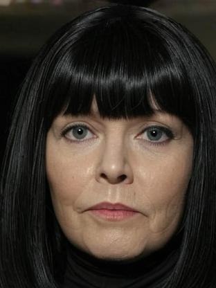 Person who looks like Jane Asher