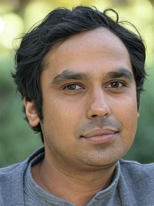 Person who looks like Naveen Andrews