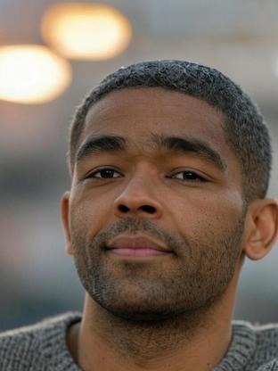 Person who looks like Ismael Cruz Cordova