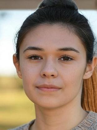 Person who looks like Emma Appleton