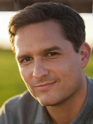 Person who looks like Kyle Soller