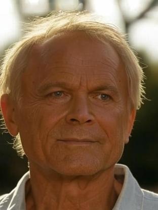 Person who looks like Laurence Olivier