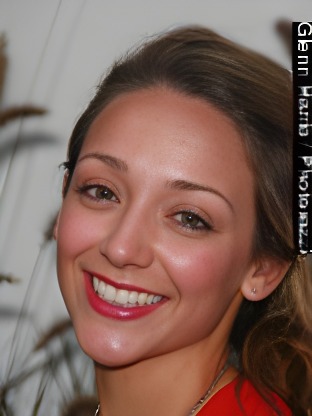 Person who looks like Saoirse Ronan