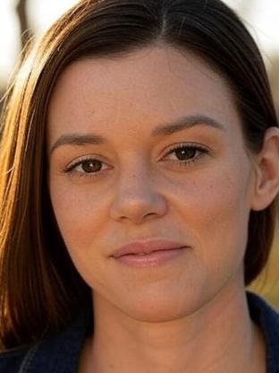 Person who looks like Anna Belknap