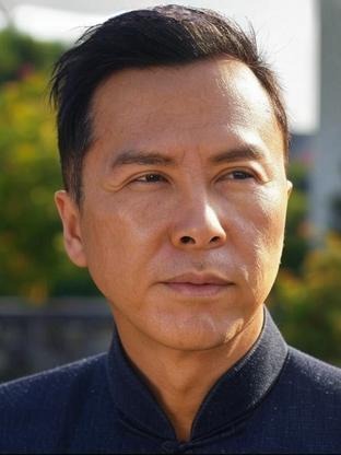 Person who looks like John Lloyd Cruz