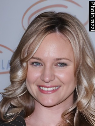 Person who looks like Kimberley Nixon