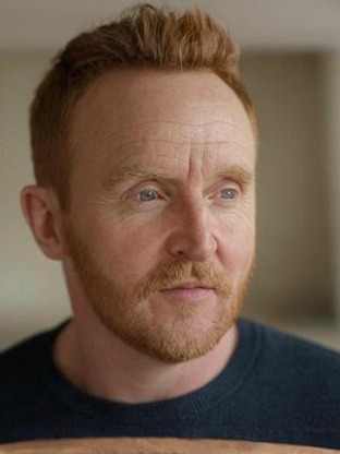 Person who looks like Rhys Ifans