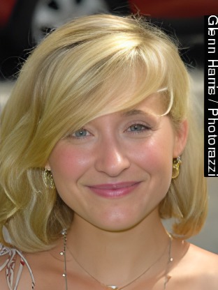 Person who looks like Patti LuPone