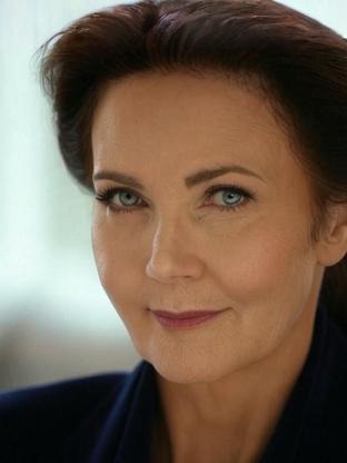 Person who looks like Erin Gray