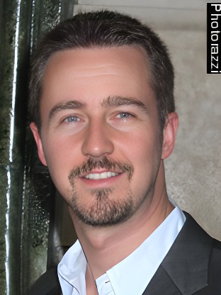 Person who looks like Lewis Pullman