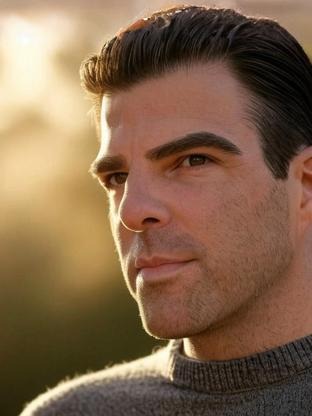 Person who looks like Raúl Castillo
