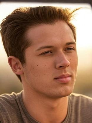 Person who looks like Colin Ford