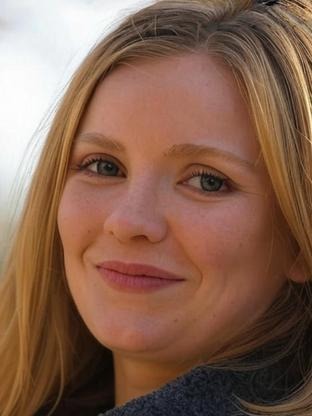 Person who looks like Sara Canning