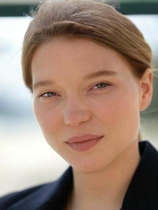 Person who looks like Ever Anderson