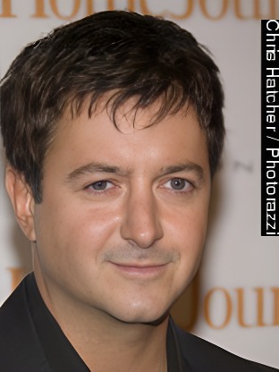 Person who looks like Riccardo Scamarcio