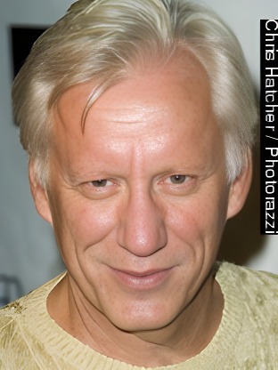 Person who looks like Richard Dreyfuss