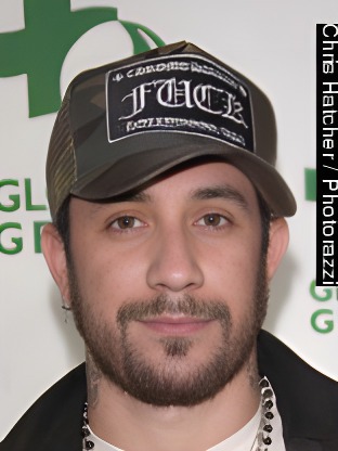 Person who looks like Ringo Starr