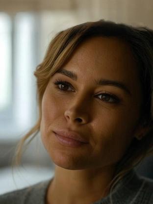 Person who looks like Naya Rivera