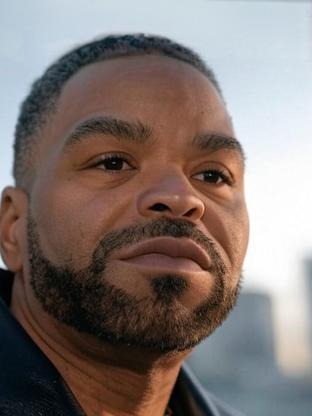 Person who looks like Regé-Jean Page